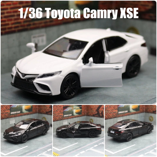 1/36 Toyota Camry XSE